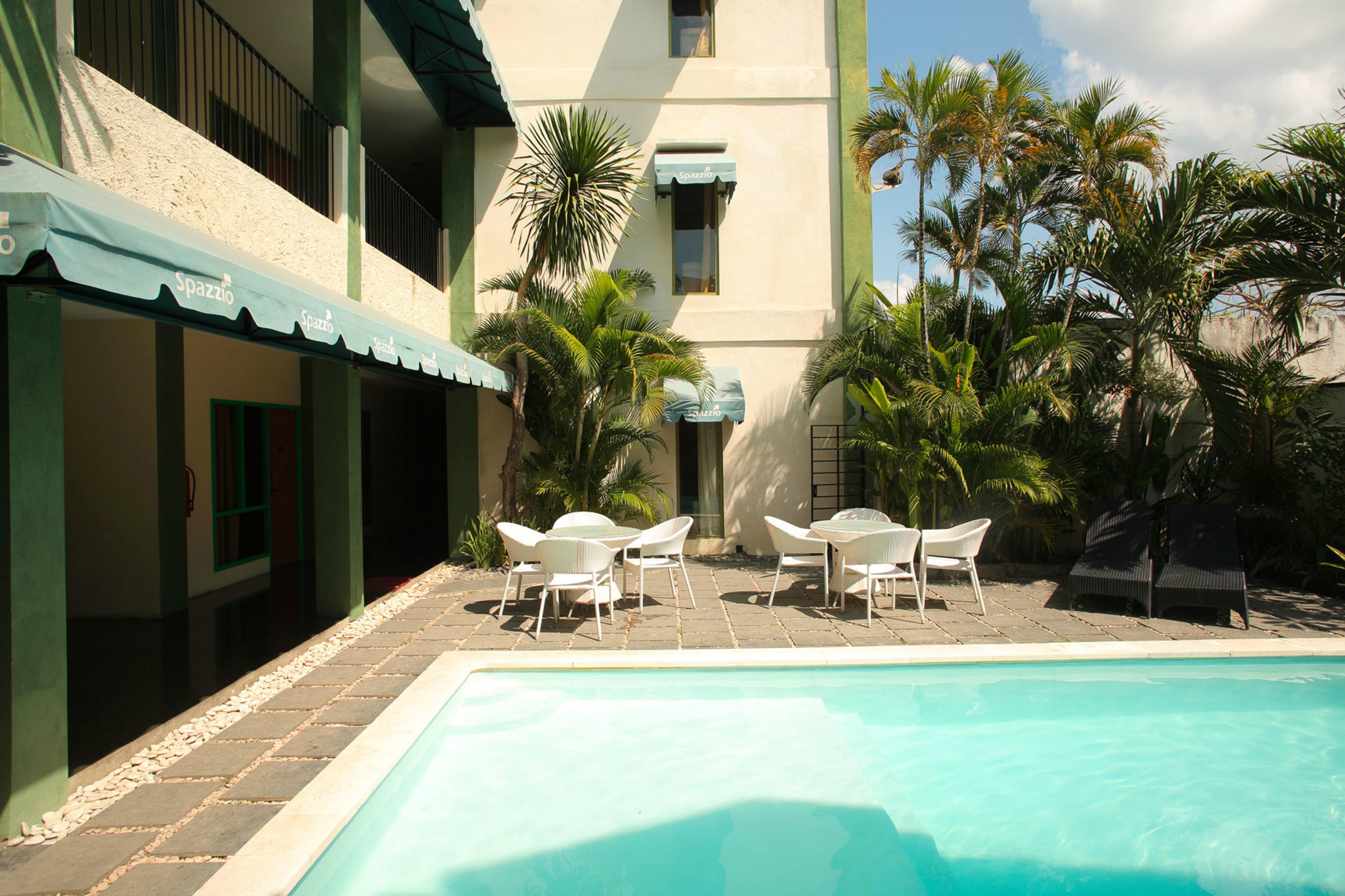 Spazzio Bali Hotel Кута Екстериор снимка