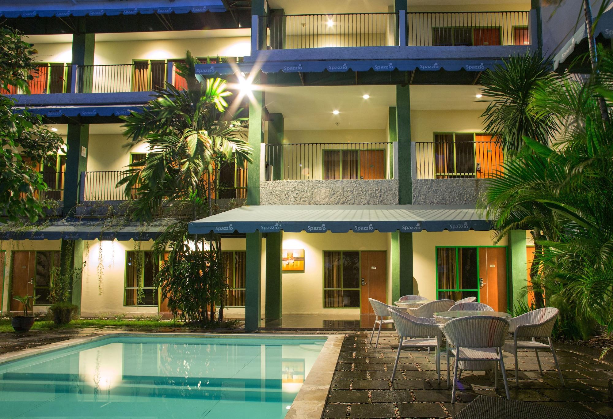 Spazzio Bali Hotel Кута Екстериор снимка