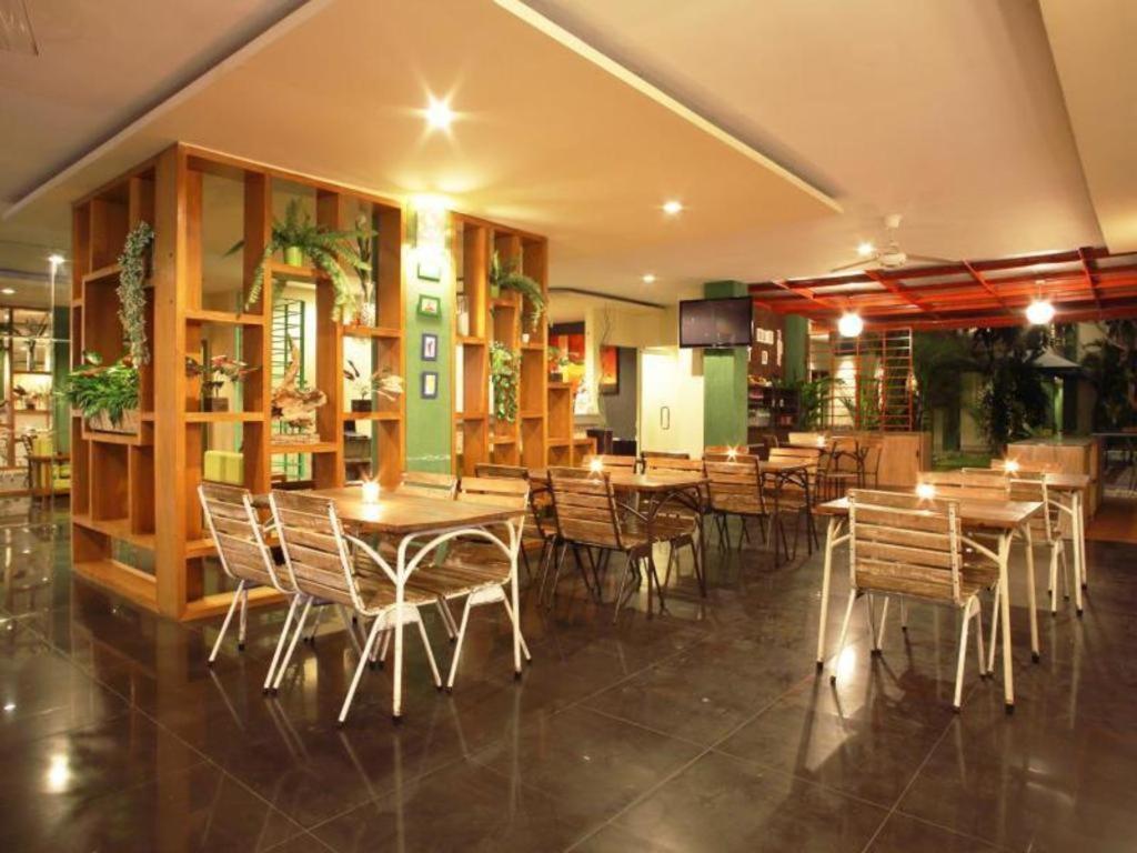 Spazzio Bali Hotel Кута Екстериор снимка