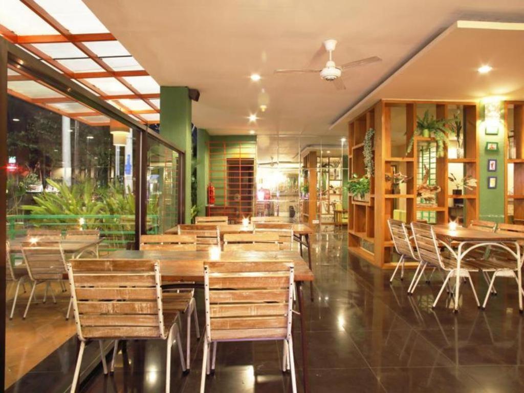 Spazzio Bali Hotel Кута Екстериор снимка