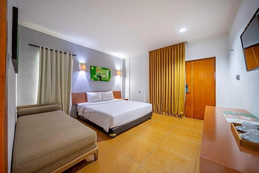 Spazzio Bali Hotel Кута Екстериор снимка